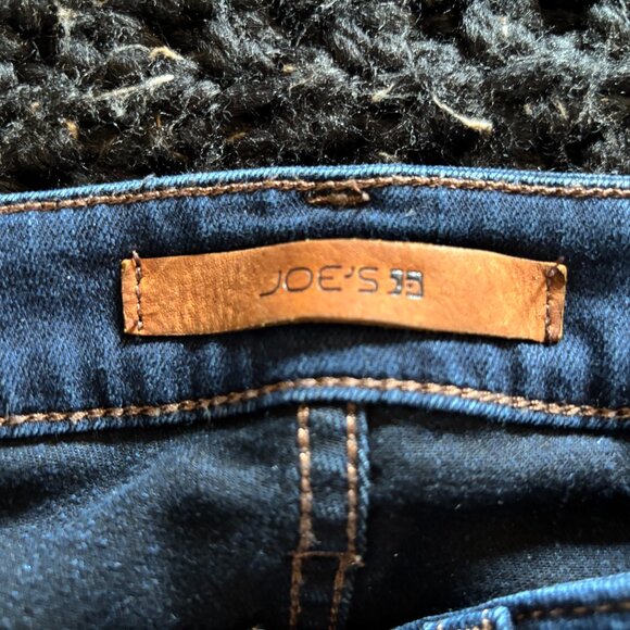 Joe's boot cut jeans.  Size 28. Gently worn, good condition and very comfortable - Picture 1 of 6